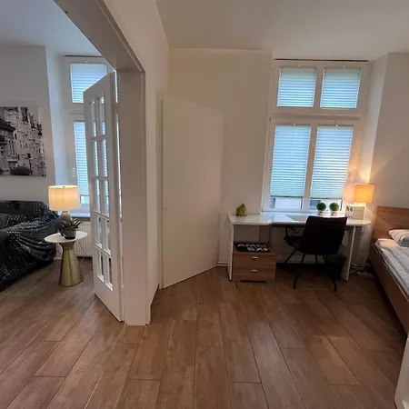 Altbau Trifft Moderne, Neuwertige Komfortwohnung Fuer Bis 2 Personen